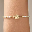 Cloe Pearls Bracelet Model.webp