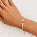 Cloe Pearls Bracelet R Model.webp