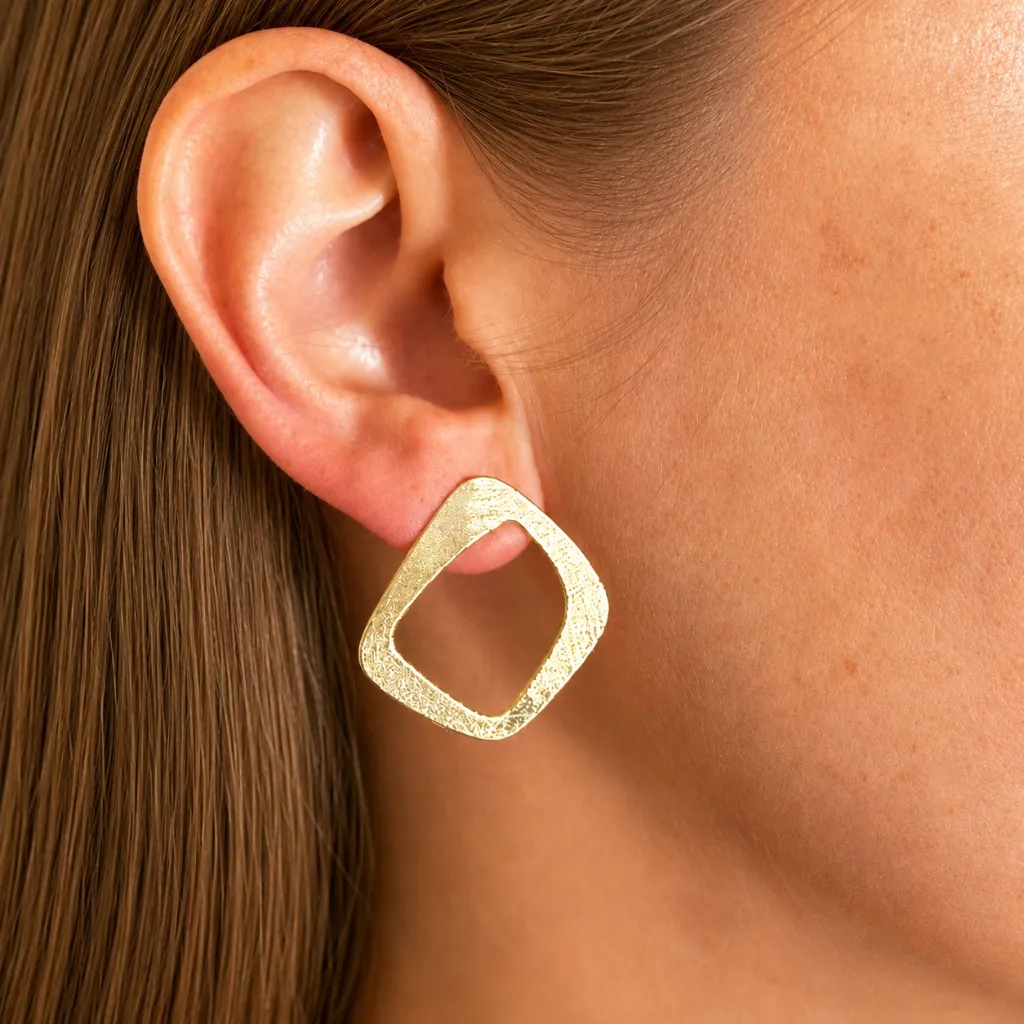 Ima Mini Big Earrings Model 1.webp