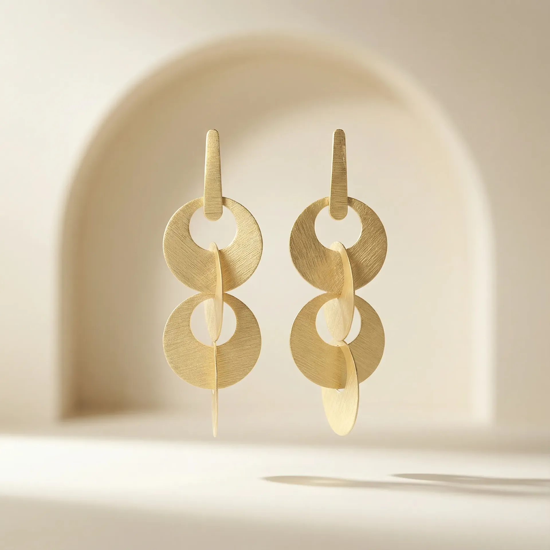 [OF031G] Leila Earrings Gold Plated