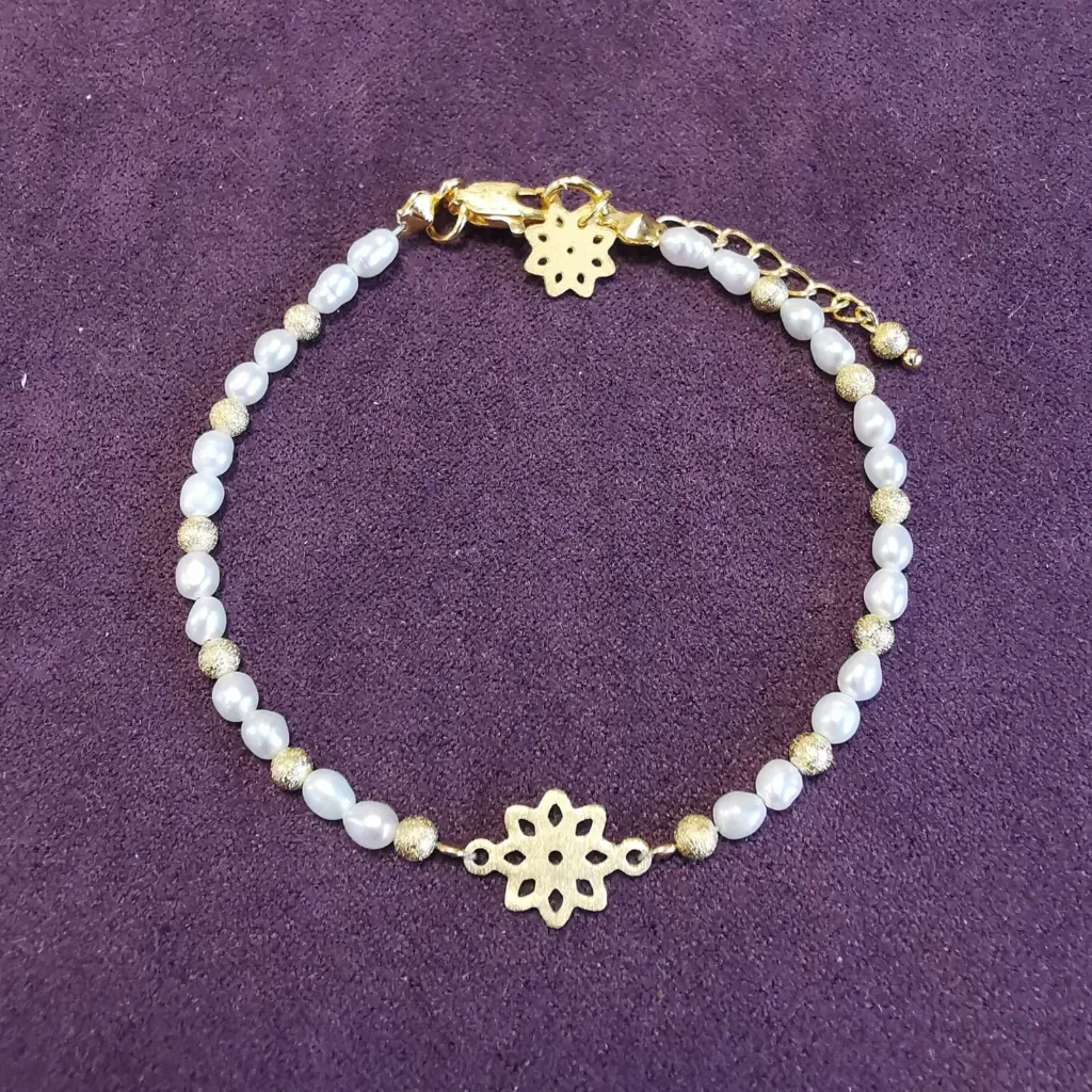 [BR017GD] Cloe Pearls Bracelet (Gold Plated, Pearls and stones degrade)